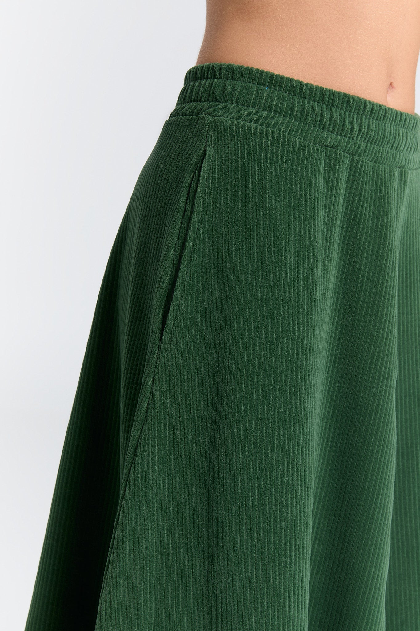 1422-067 | Damen Cord Rock - Tannennadel