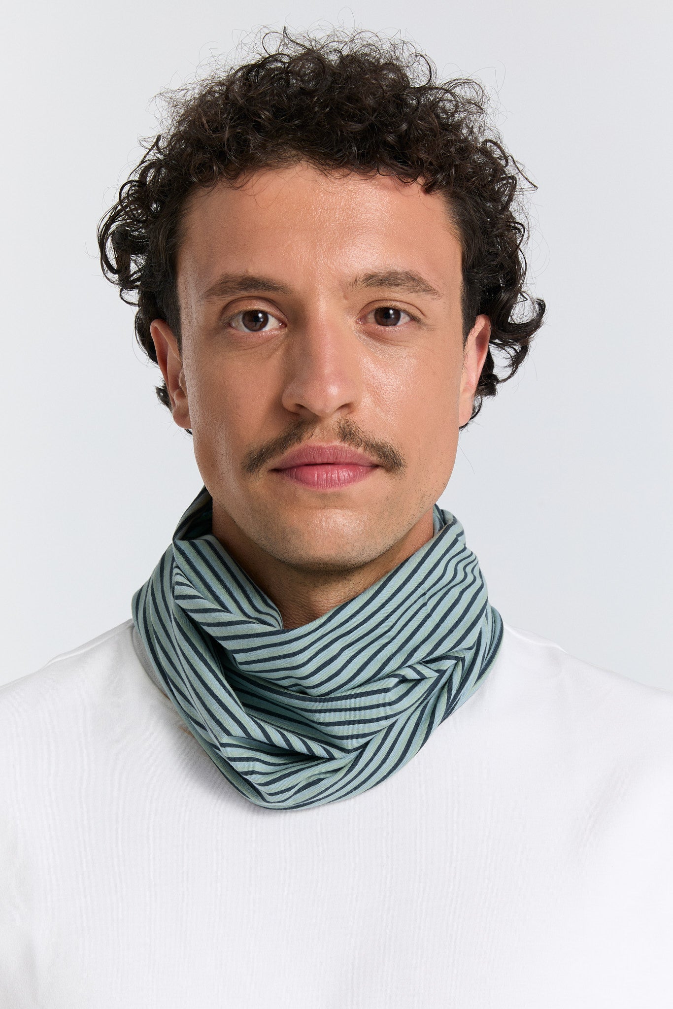 9625-083 | Unisex Schlauchschal - Agave-Navy-Graublau